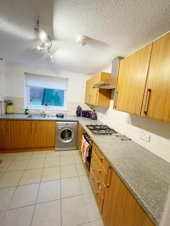 Cozy Nights Svp Detached House Villa Glasgow Eksteriør bilde